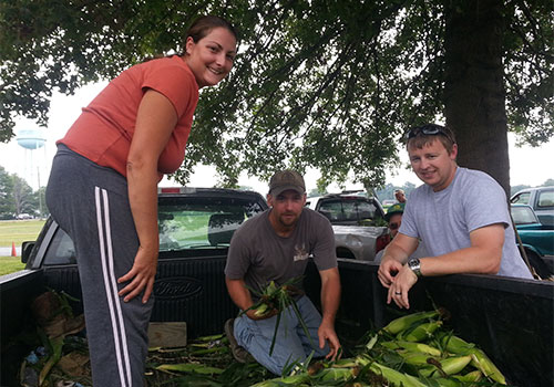 Meet your local farmers at Shaw Farms near Cincinnati, Ohio.