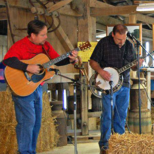 Listen to live bluegrass music at Shaw Farms near Cincinnati, Ohio.